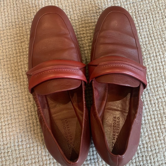 MERCEDES CASTILLO Genuine Leather Erin Loafer size 7.5/37.5 - Picture 3 of 8